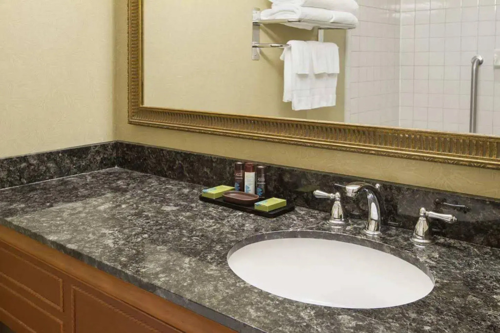 Embassy Suites Greenville Golf Resort & Conference Center