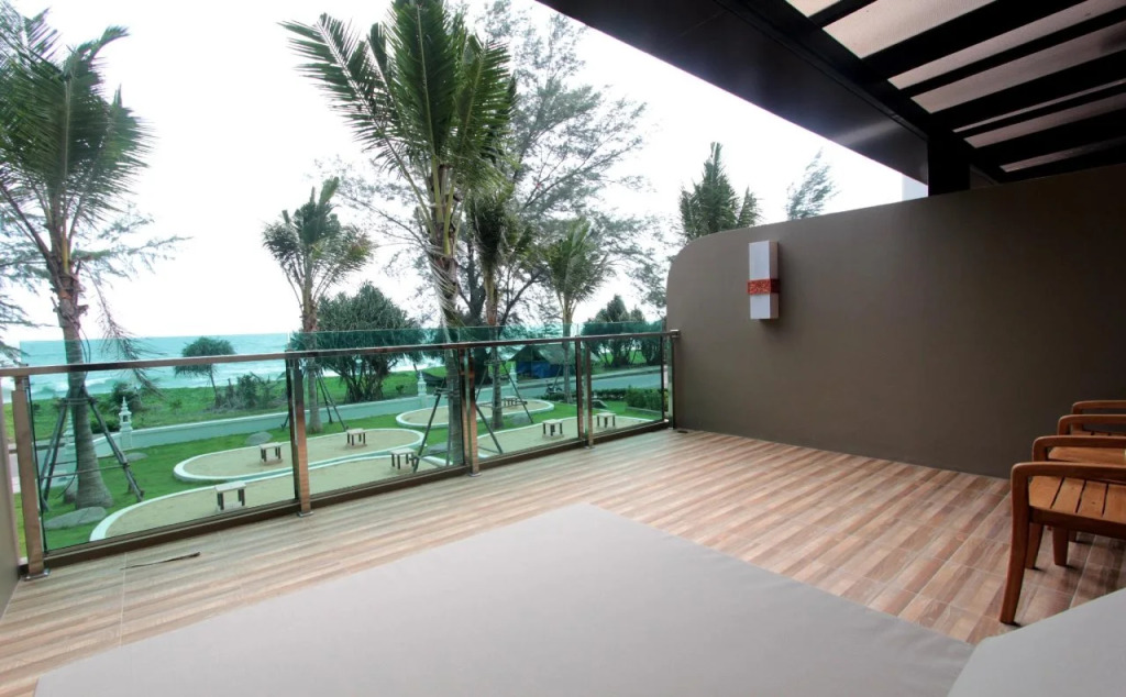 Maikhao Palm Beach Resort - SHA Plus