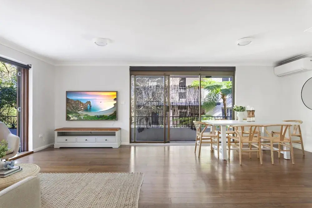 Stylish 3-bed Newport Stay With Balcony