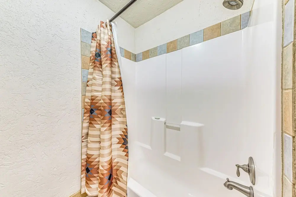 Hot Tub Haven w/ Game Room & Grill in Ruidoso!