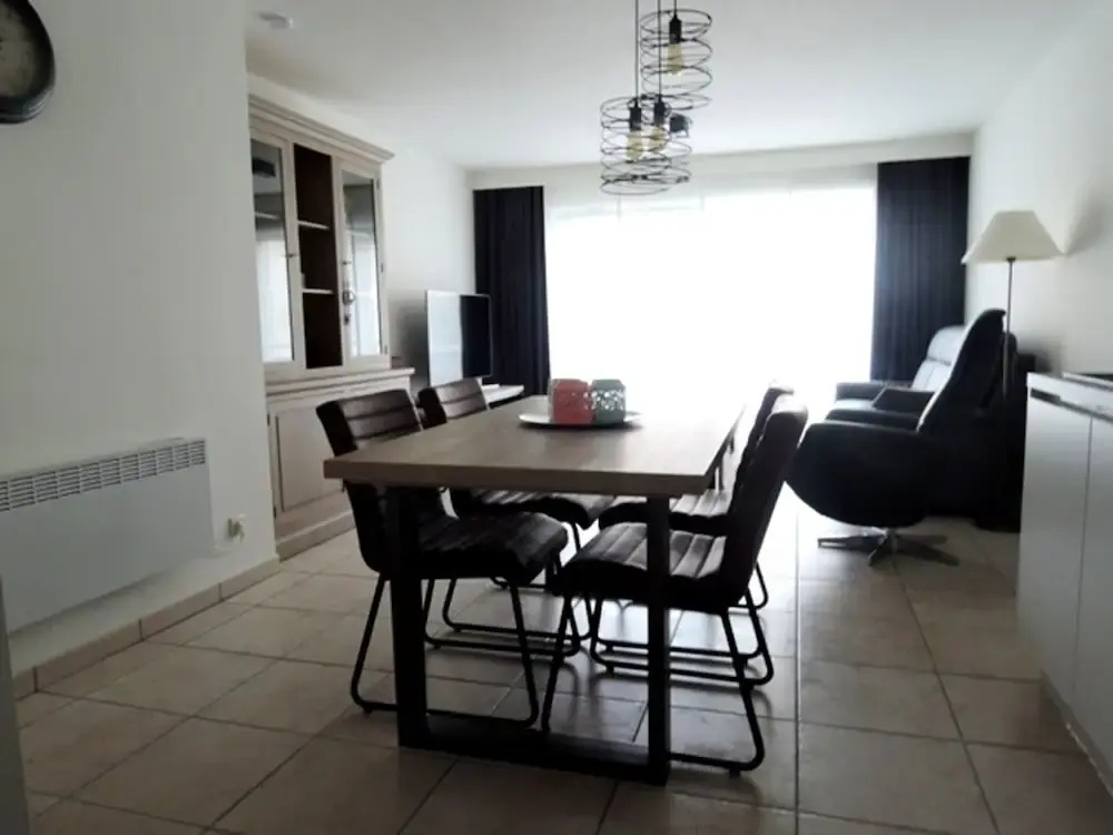 Apartment Near Epernayplein, Family-friendly Stay