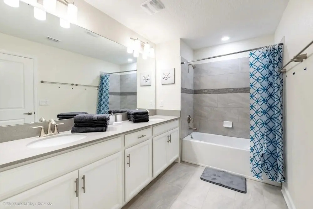 Beautiful 5Bd Pool TH Champions Gate-830pbd