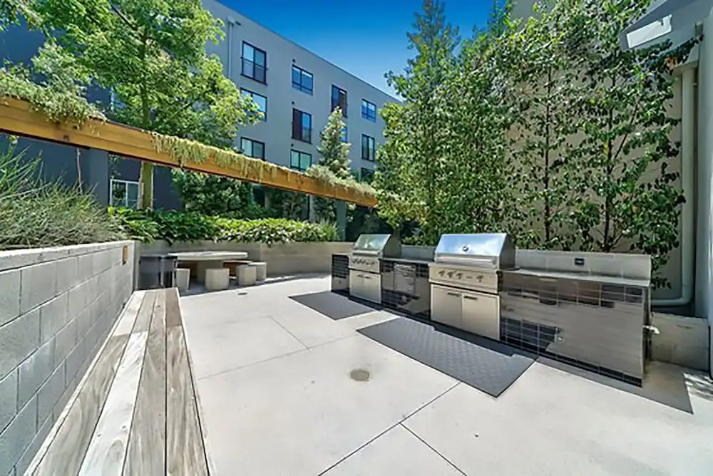 Hollywood Walk of Fame Apartments