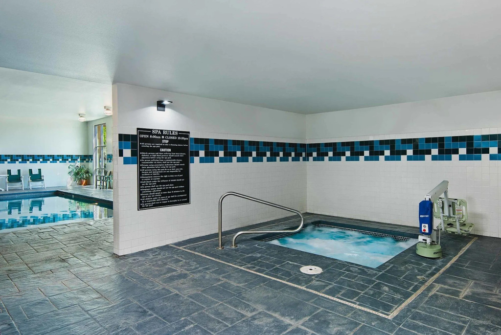 Oxford Suites Yakima