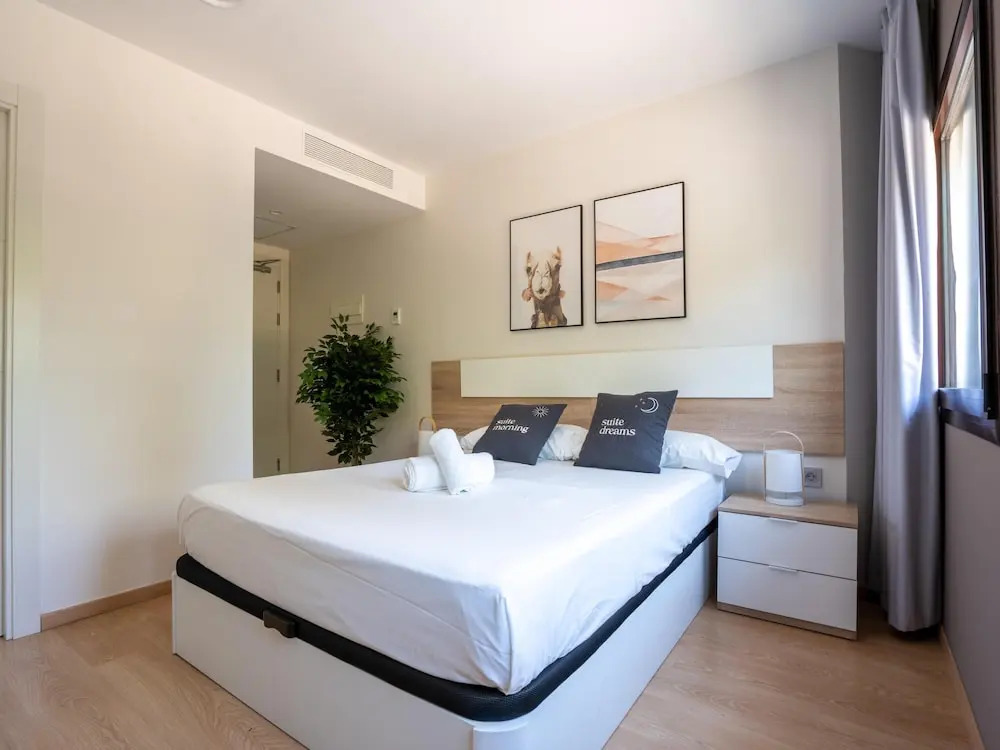 Limehome Barcelona Carrer de Fontcoberta - Digital Access