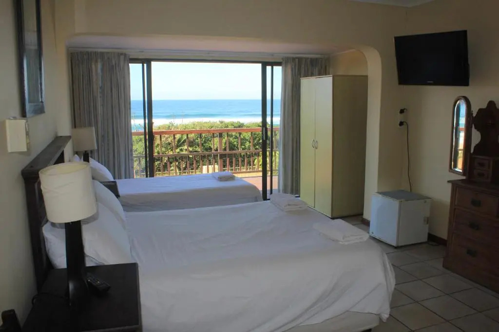 Glenashley Beach Accommodation - B&B and Backpackers