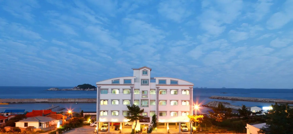 Goseong Top House