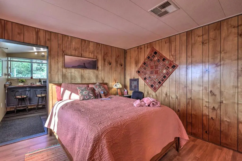 Sedona Studio at Thunder Mountain