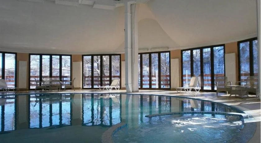 Jezero Hotel
