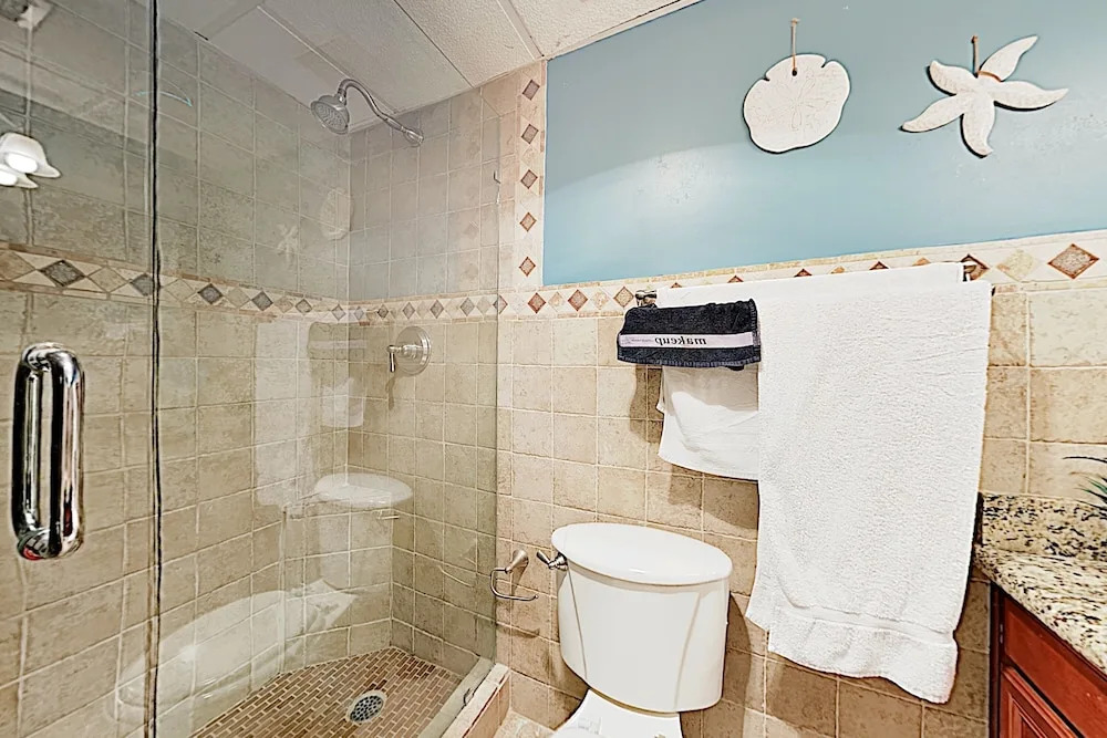 New Listing! All-suite Escape W/ Pool & Hot Tub 2 Bedroom Condo