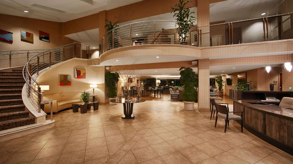 Best Western Plus Bayside Hotel