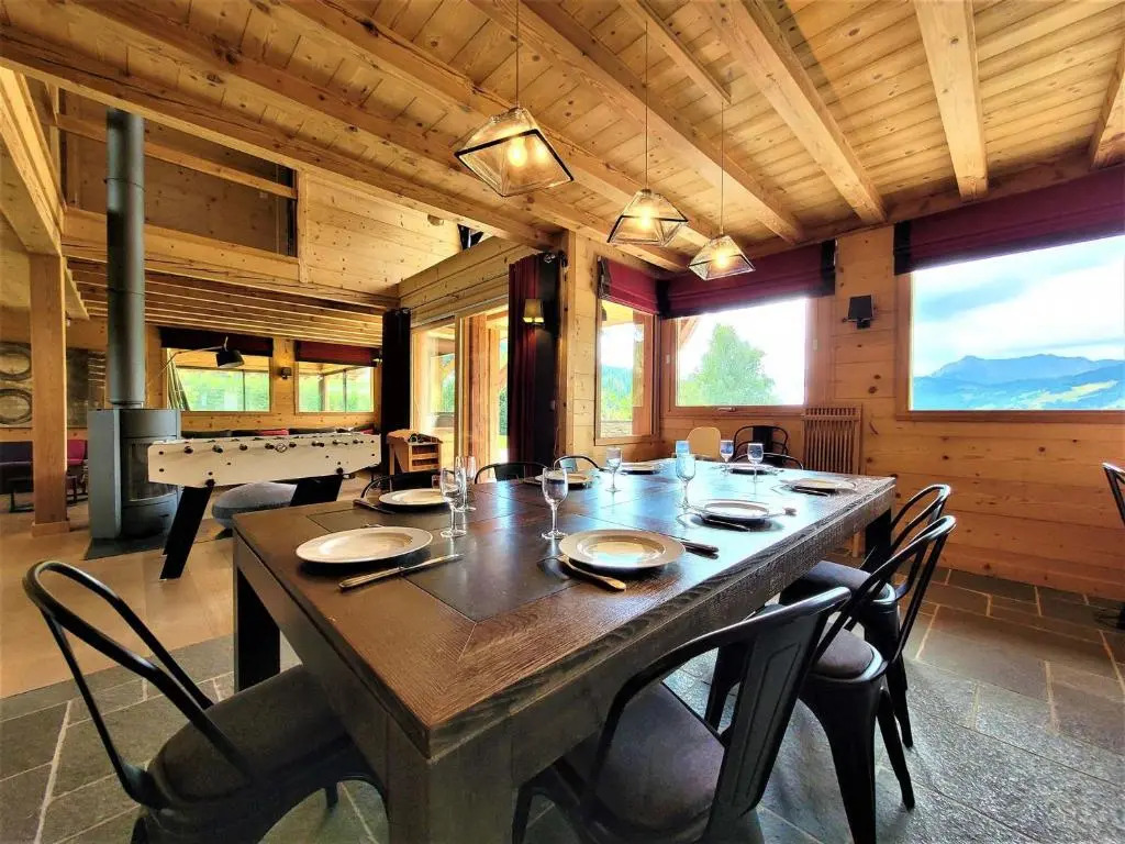 Chalet de prestige, proche des pistes aux Gets - FR-1-598-27