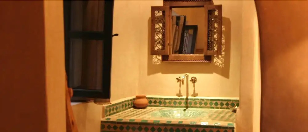 Riad Nathalie