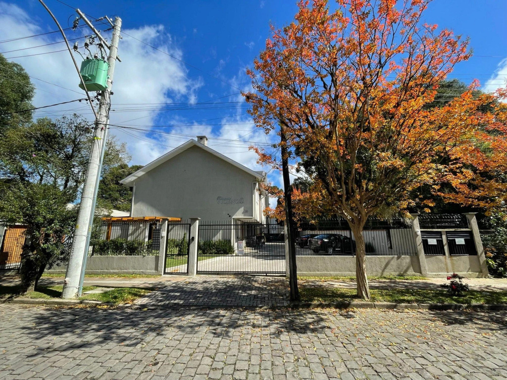Linda Casa 2 Suítes E 2 Dormitórios Em Condomínio   10 Pessoas