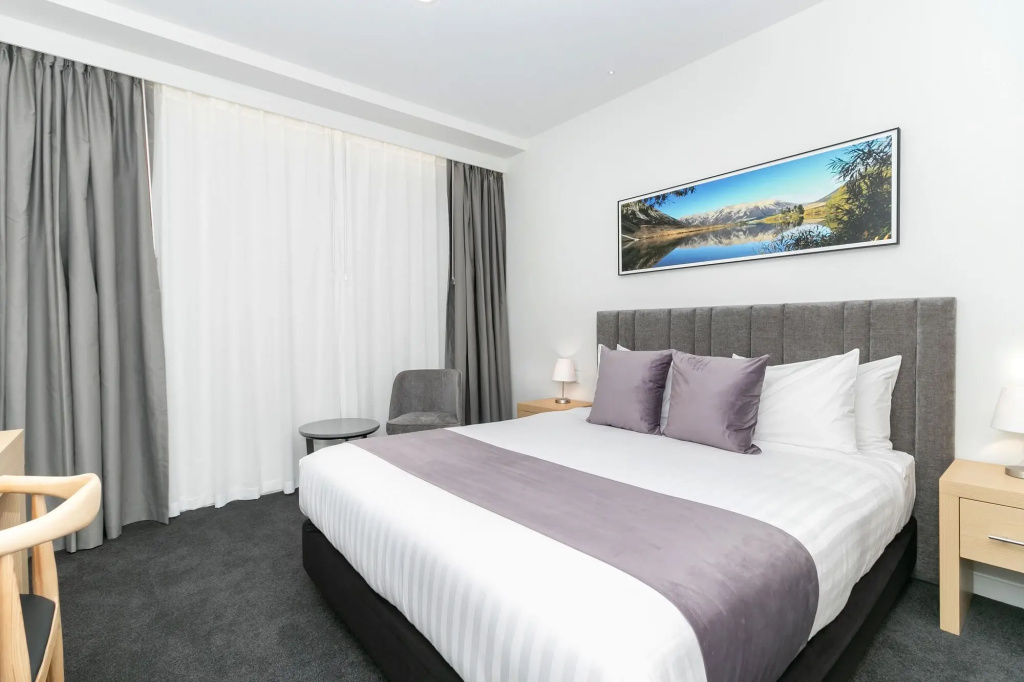Christchurch City Hotel