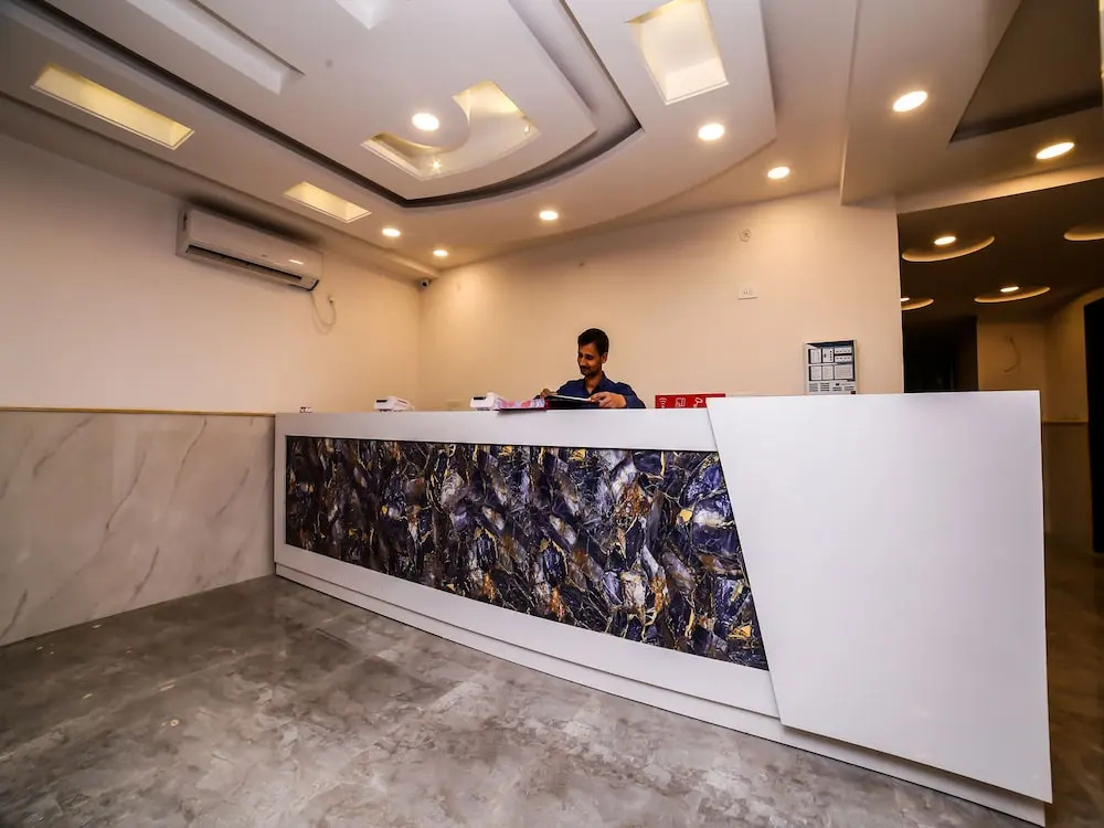 FabHotel Airport Zone Olive
