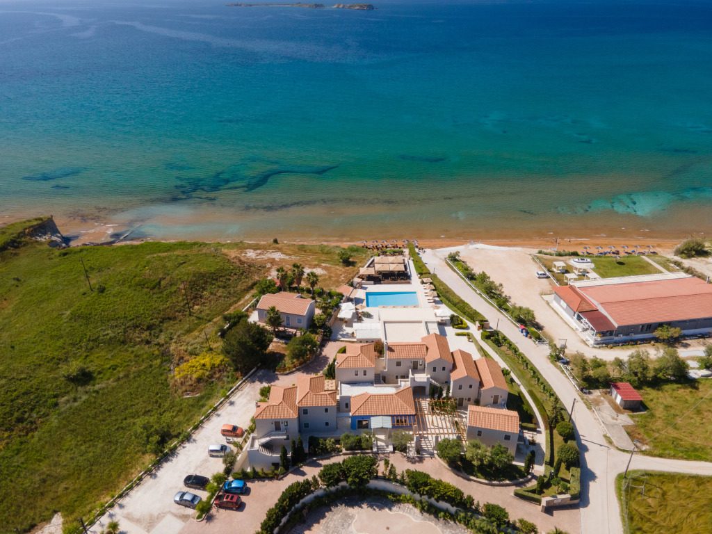 Costa Rossa -Adults Only