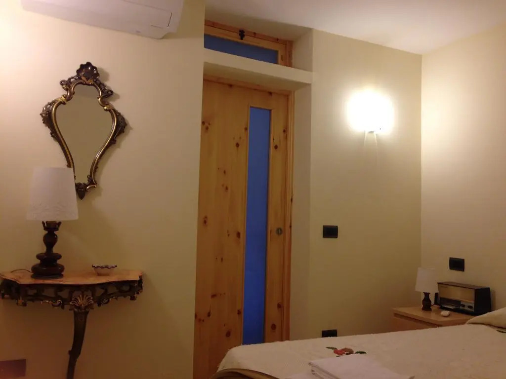 Queen Carolinas Homes - Apartments in Old Town
