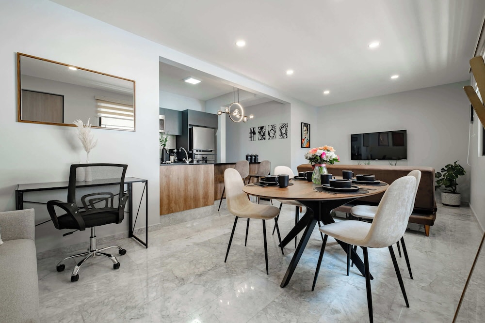 Amazing 2BR Apt in Roma Norte - Yoga Room