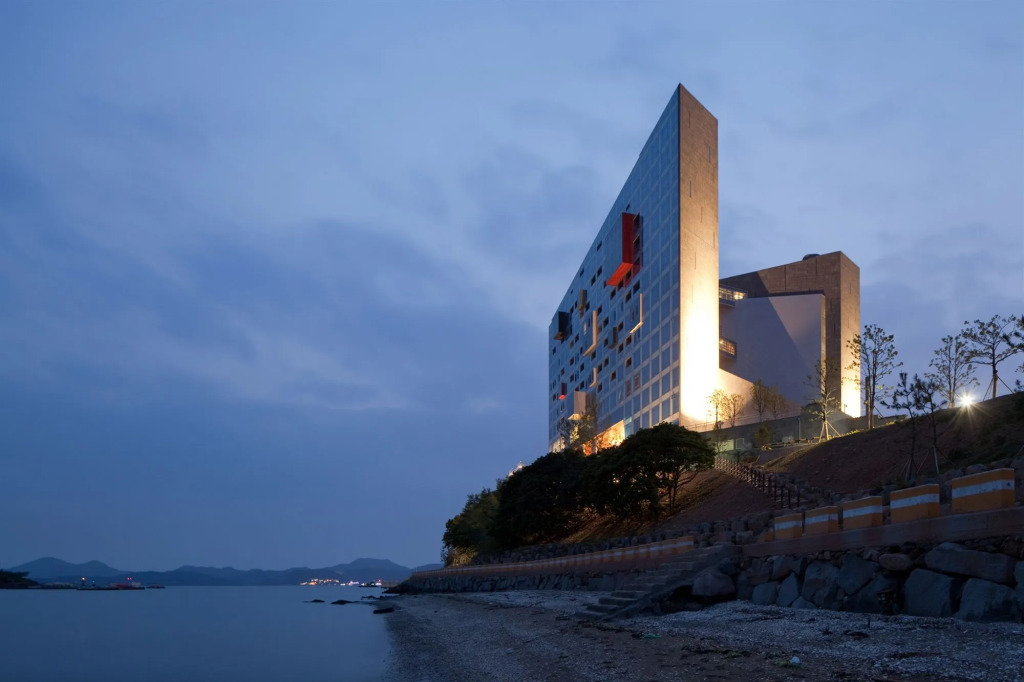Hidden Bay Hotel