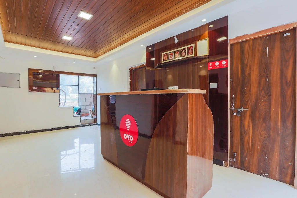 OYO 36500 Sri Krishna Inn
