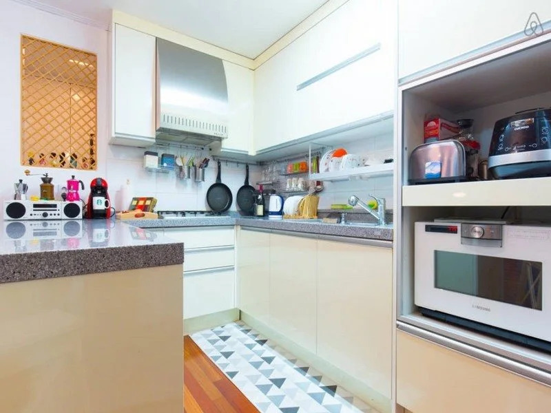 Six Morning Guesthouse