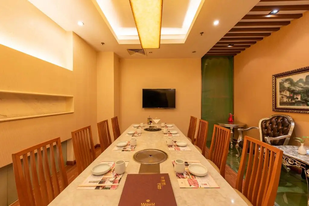 Yun-Zen Century Hotel