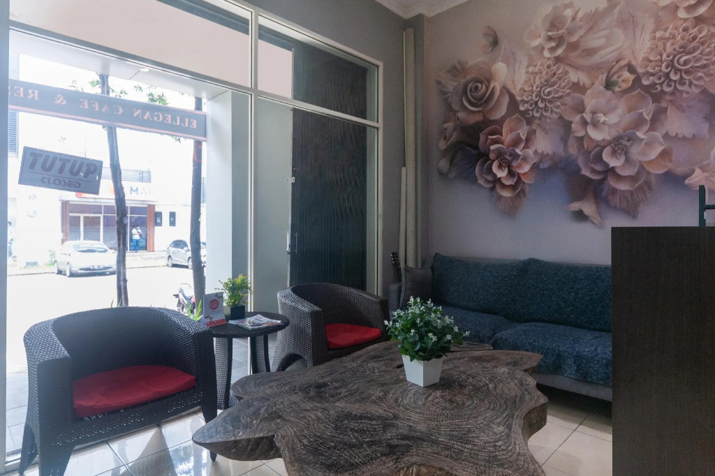 OYO 3216 Ellegan Residence