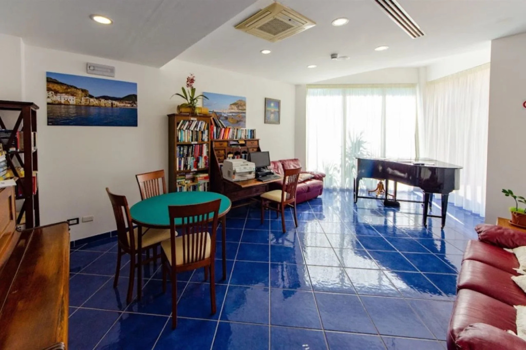 Astro Suite Hotel