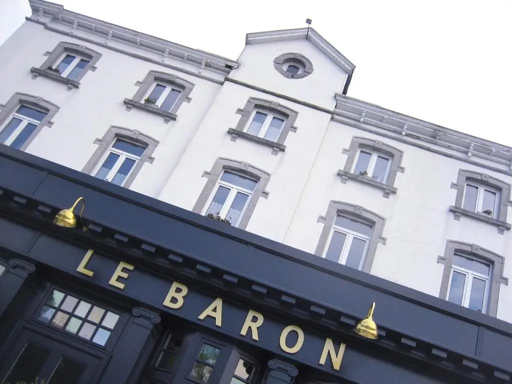Le Baron Suites & Apartments