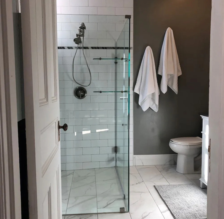 Hatch House Bed & Breakfast