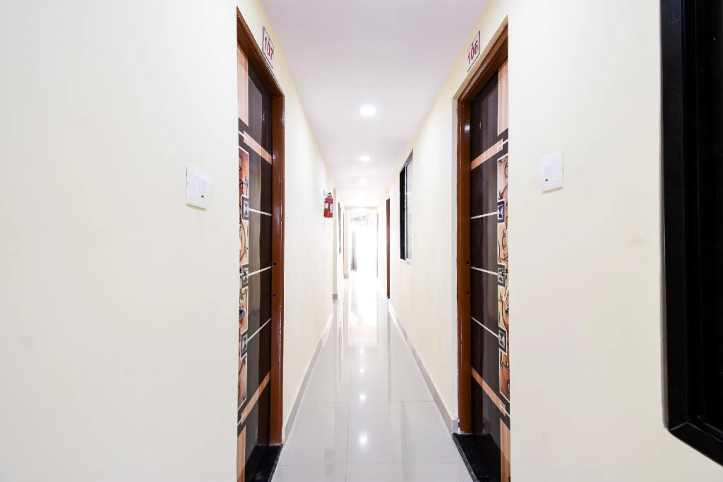SPOT ON 65715 Gaurav Guest House