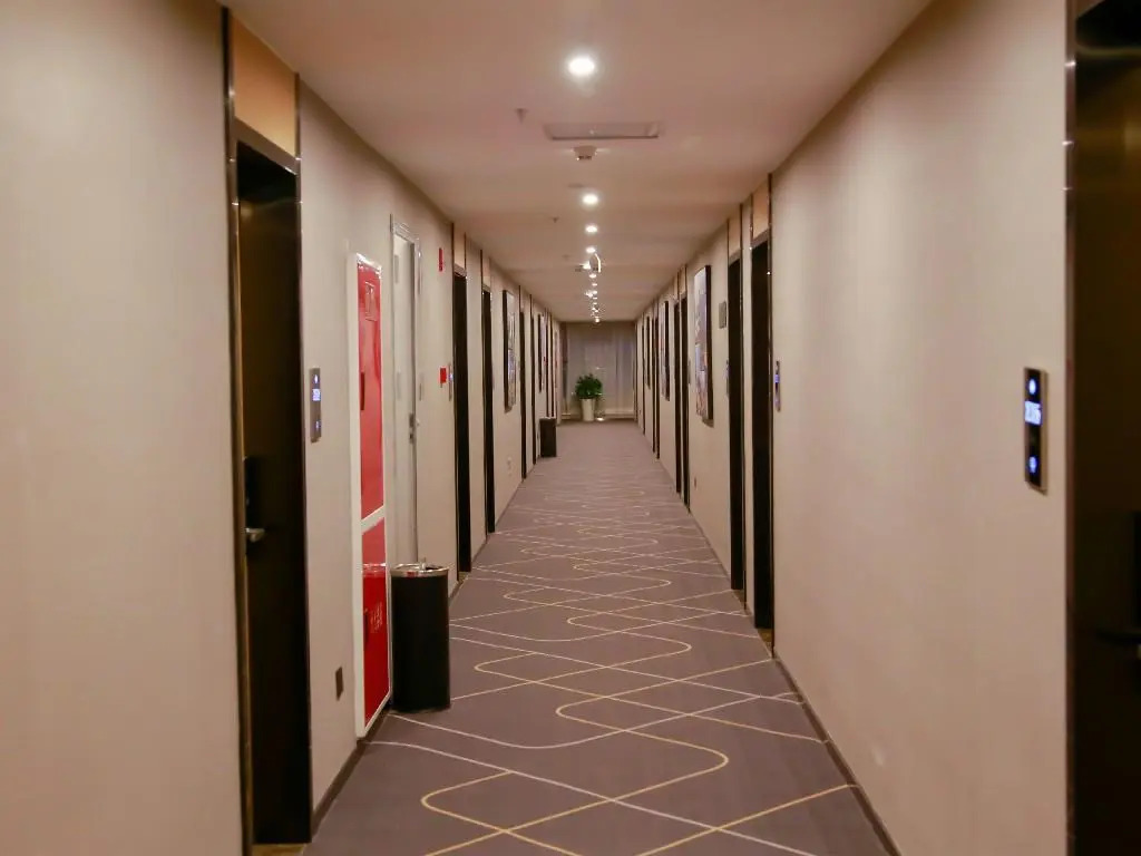 Chonpines Hotels·Guangyuan Nanhe Central Plaza