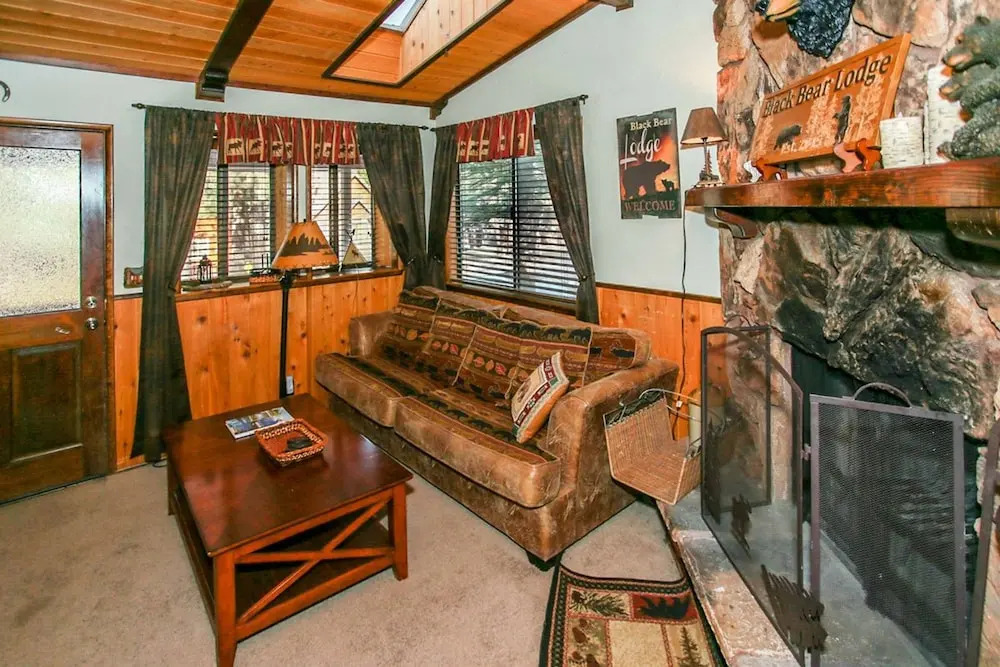 Moose Inn-1836 by Big Bear Vacations