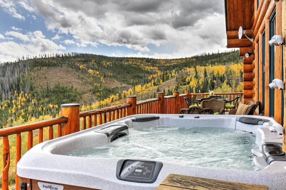 7 Mi to Granby Ranch: Secluded Cabin w/ Mtn Views!