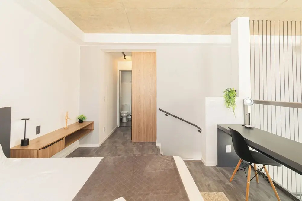 Duplex com piscina e academia