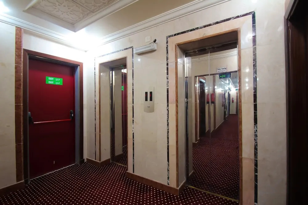 Al Ardh Al Tayeba Hotel