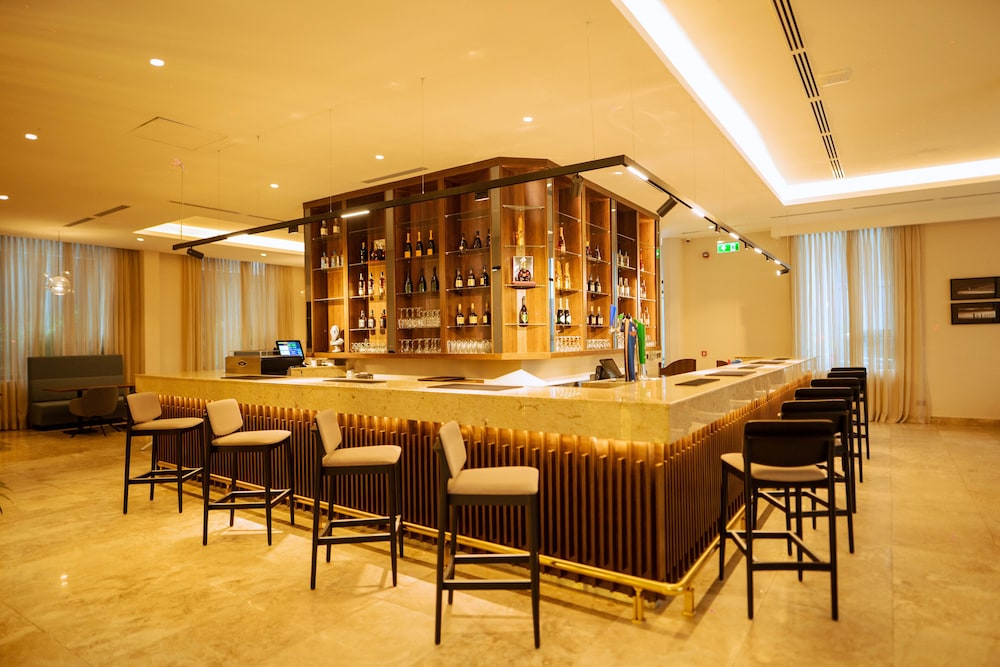 Albergo Hotel and Suites