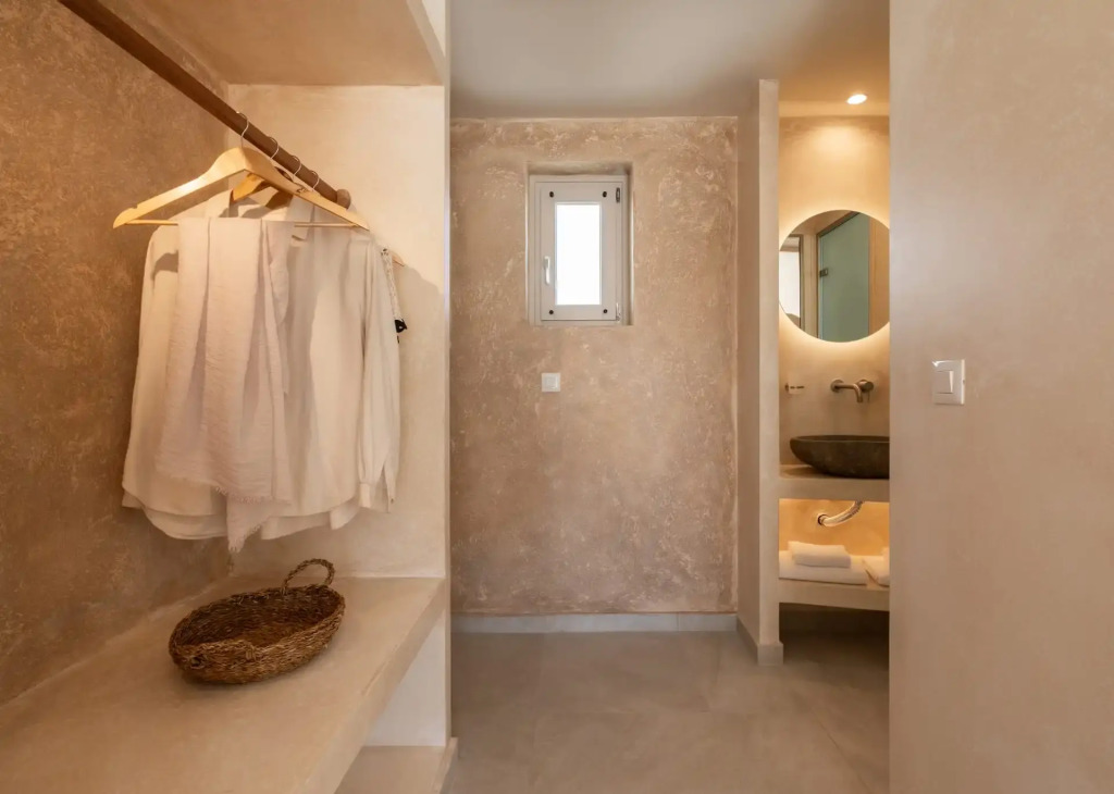 Heyday Luxury Suites
