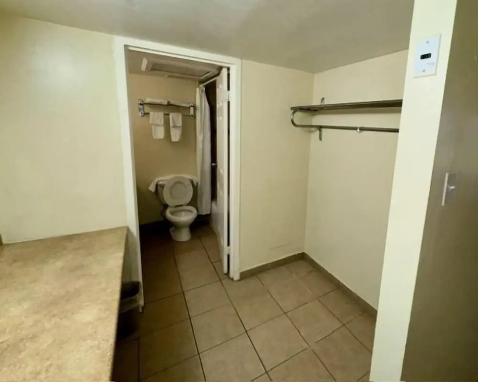 Big Chile Inn & Suites