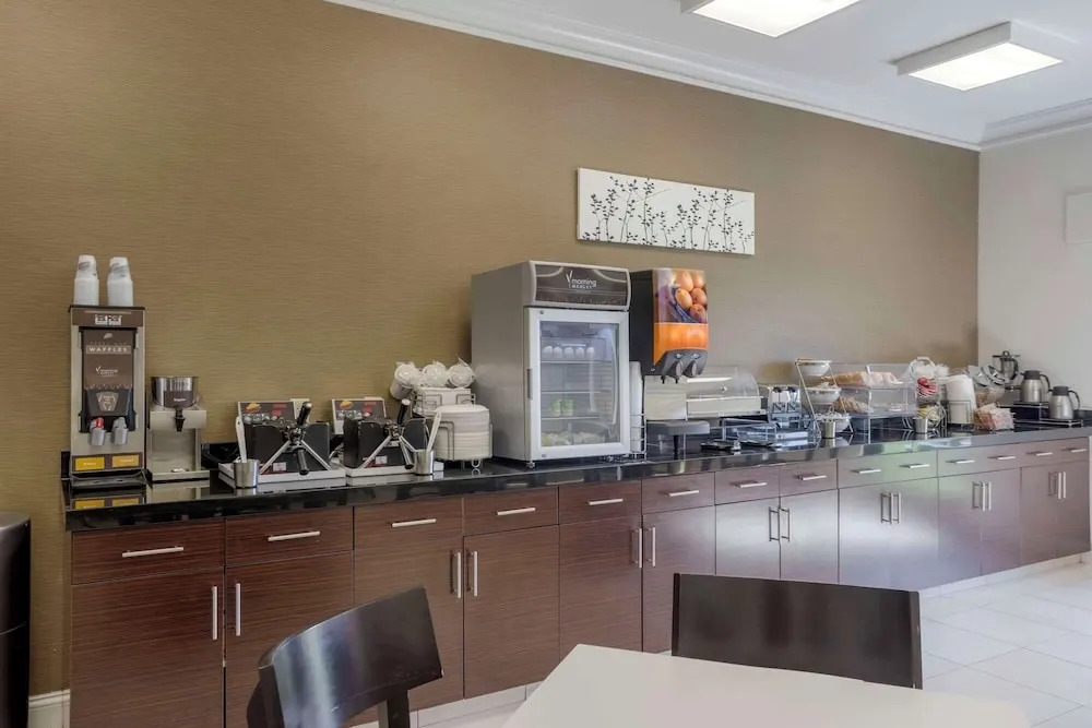 Comfort Inn (Cave City)