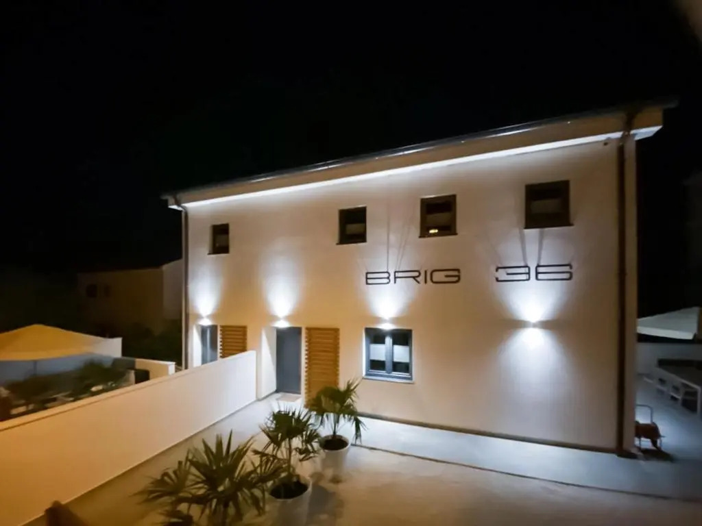 Brig 36