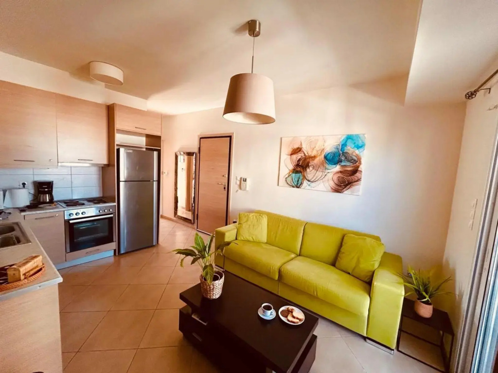 Central & Comfortable, with Acropolis view