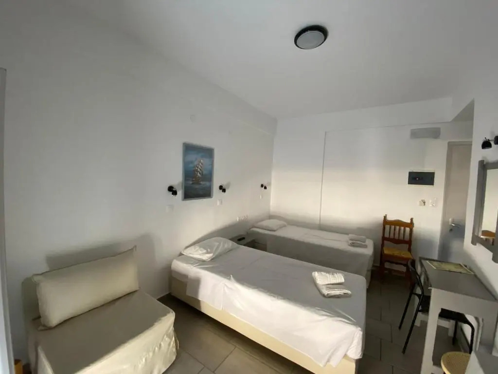 Deep Blue Rooms & Apartments