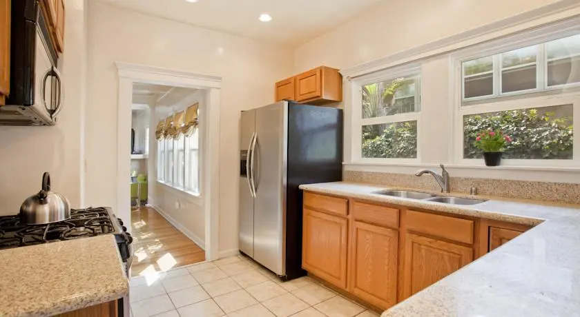 Hollywood Beachwood Retreat by LuxPads