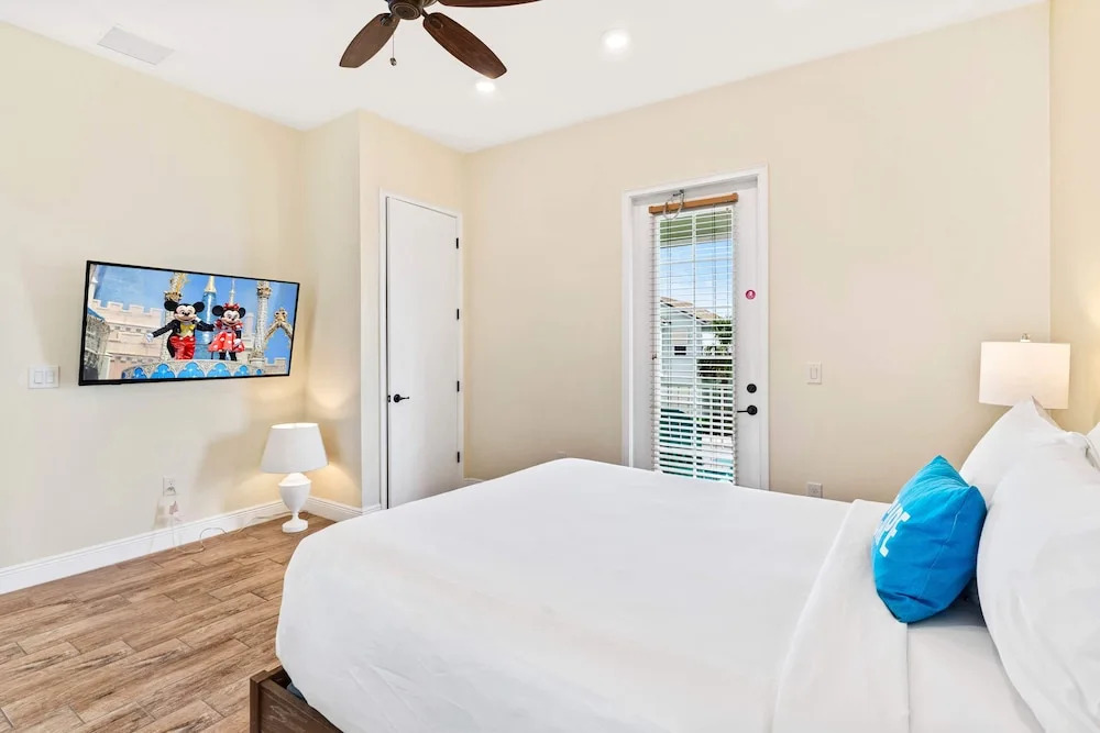 3000 Latitude Lane