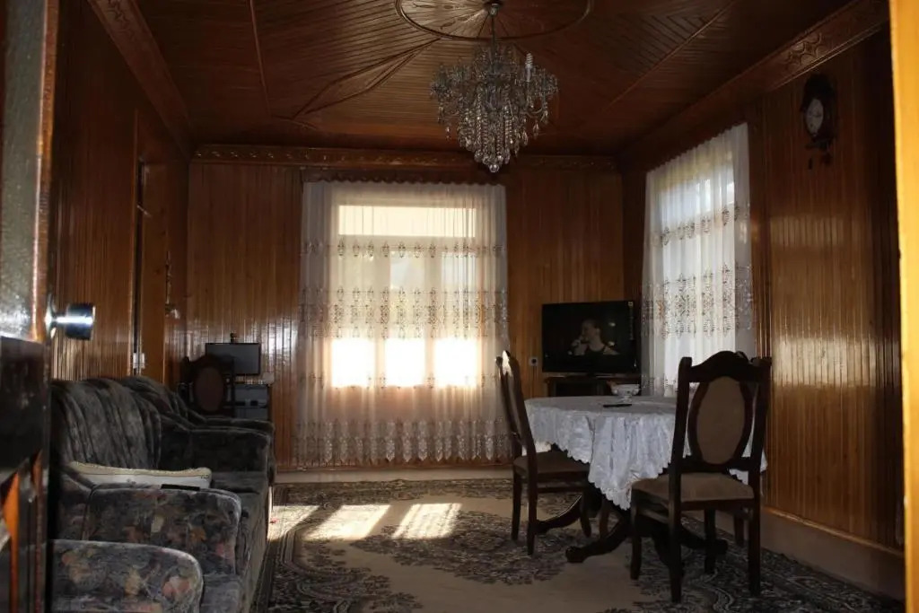 House edo