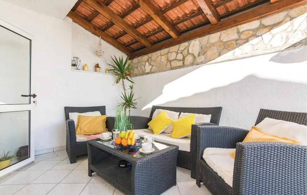 Amazing Home in Biograd With Wifi and 2 Bedrooms