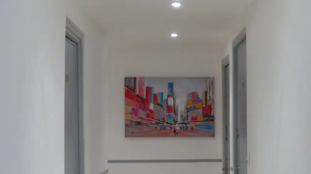 STUDIOS PARISIENS