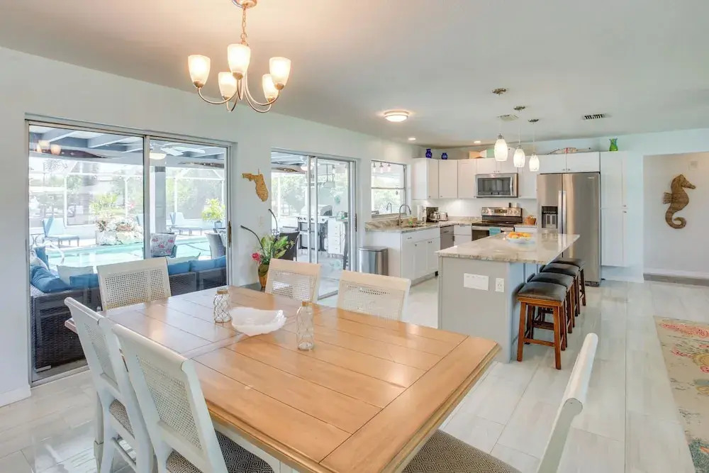 2 Mi to Beach: Canal-front Home in Cape Coral!